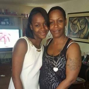 Meet your Posher, Ariell